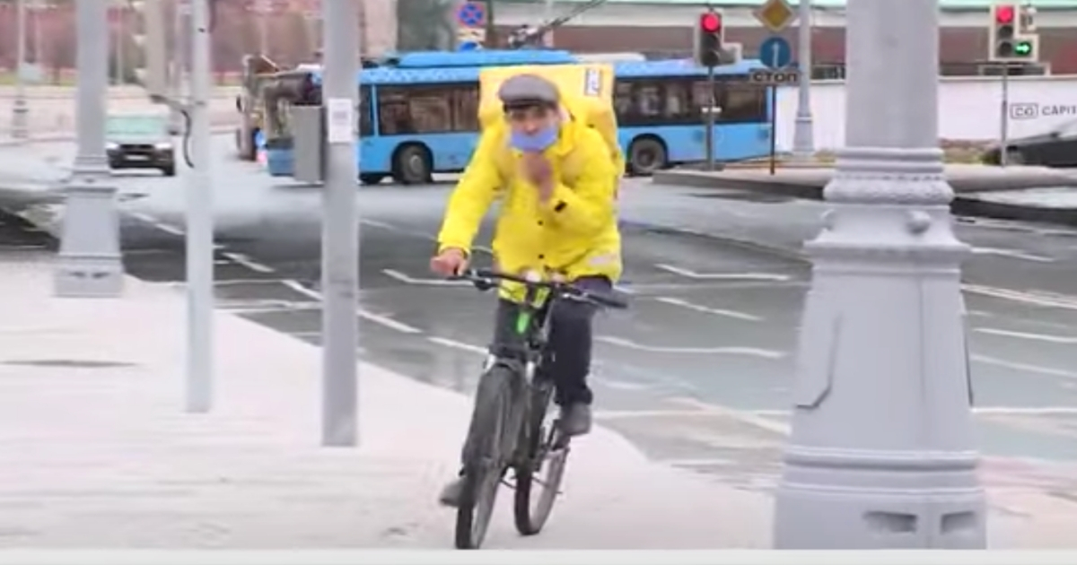 Ciclista en Rusia. (imagen de referencia) © Captura de pantalla de YouTube / RT en español