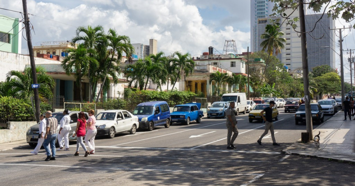 Personas en La Habana (Imagen referencial) © CiberCuba