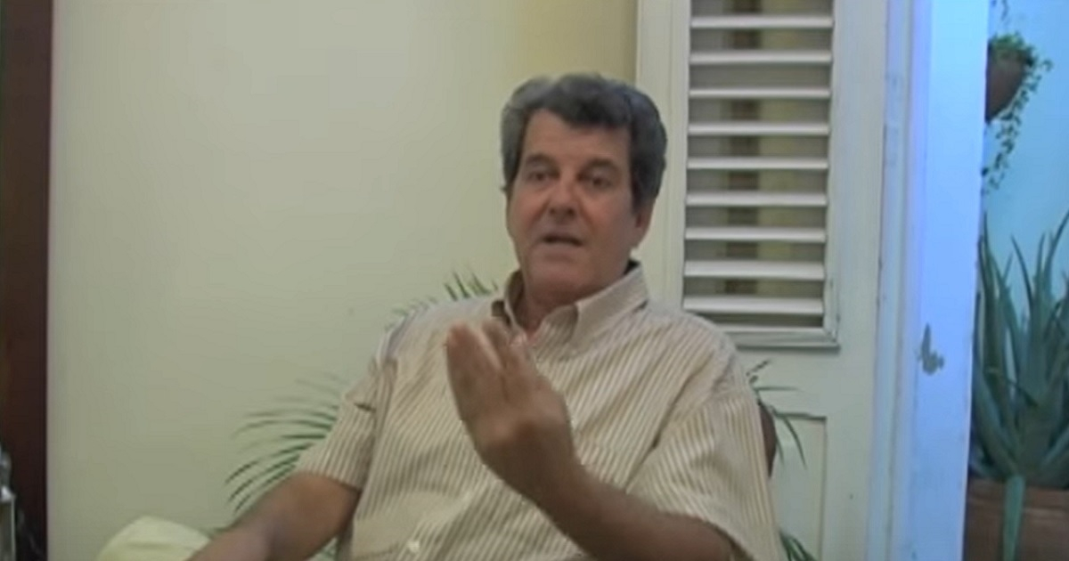 Oswaldo Payá en entrevista con el periodista estadounidense Tracey Eaton. © Captura de Youtube