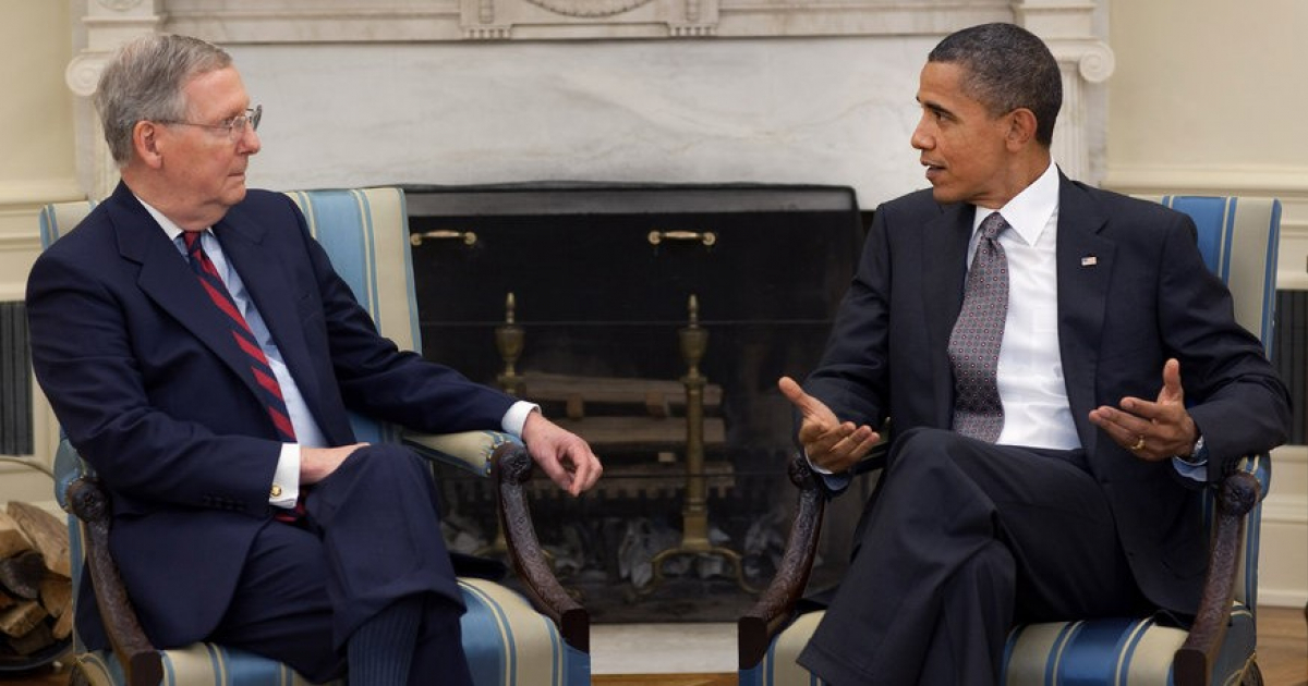 Mitch McConnell y Barack Obama en 2014 (Imagen referencial) © Public Domain Pictures