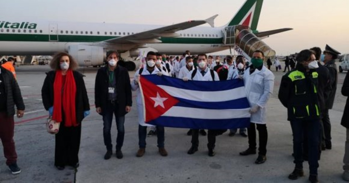 Médicos cubanos en Italia © Facebook / Consulado de Cuba en Italia