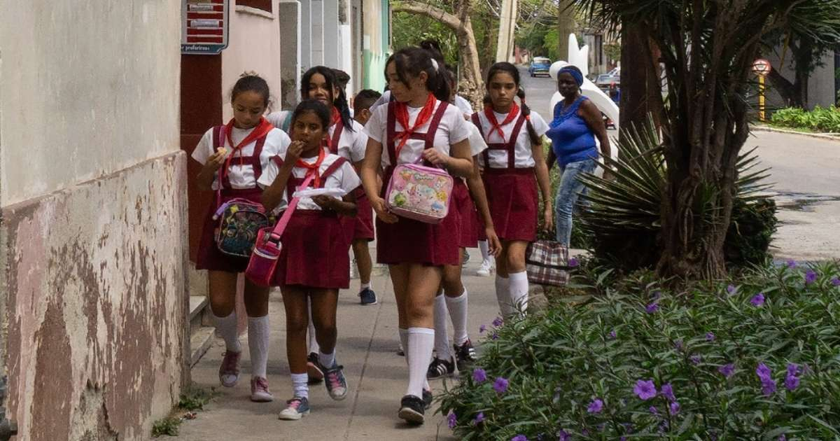 Niñas de primaria en Cuba (Imagen referencial) © CiberCuba