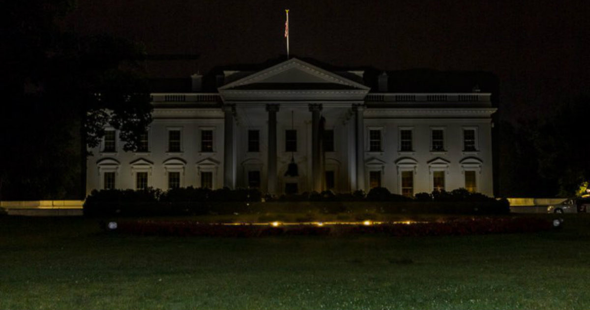 La Casa Blanca apagó sus luces © Twitter / Duff Goldman