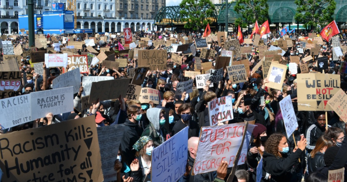 Manifestación en Hamburgo, Alemania © Twitter / Hugh Burgess @hughburgess