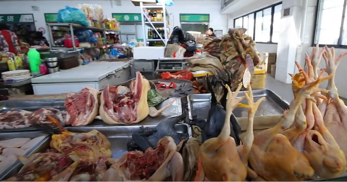 Mercado de alimentos en Pekín (referencia) © YouTube/screenshot