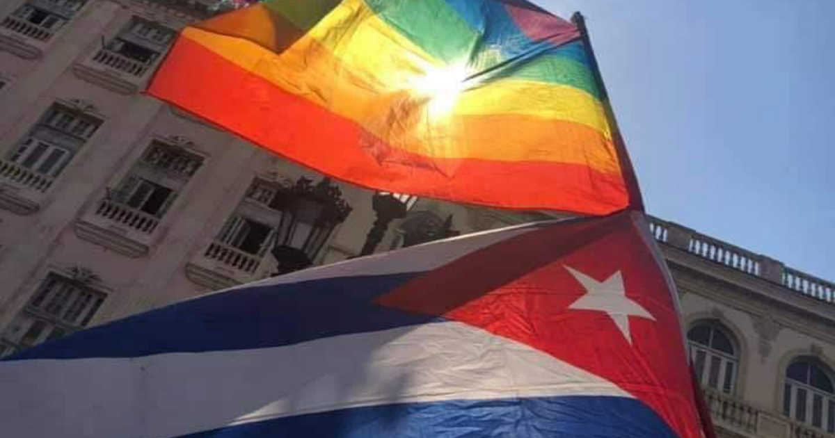Bandera LGTBI+ y cubana. (imagen de referencia) © Facebook / Plataforma 11MCuba
