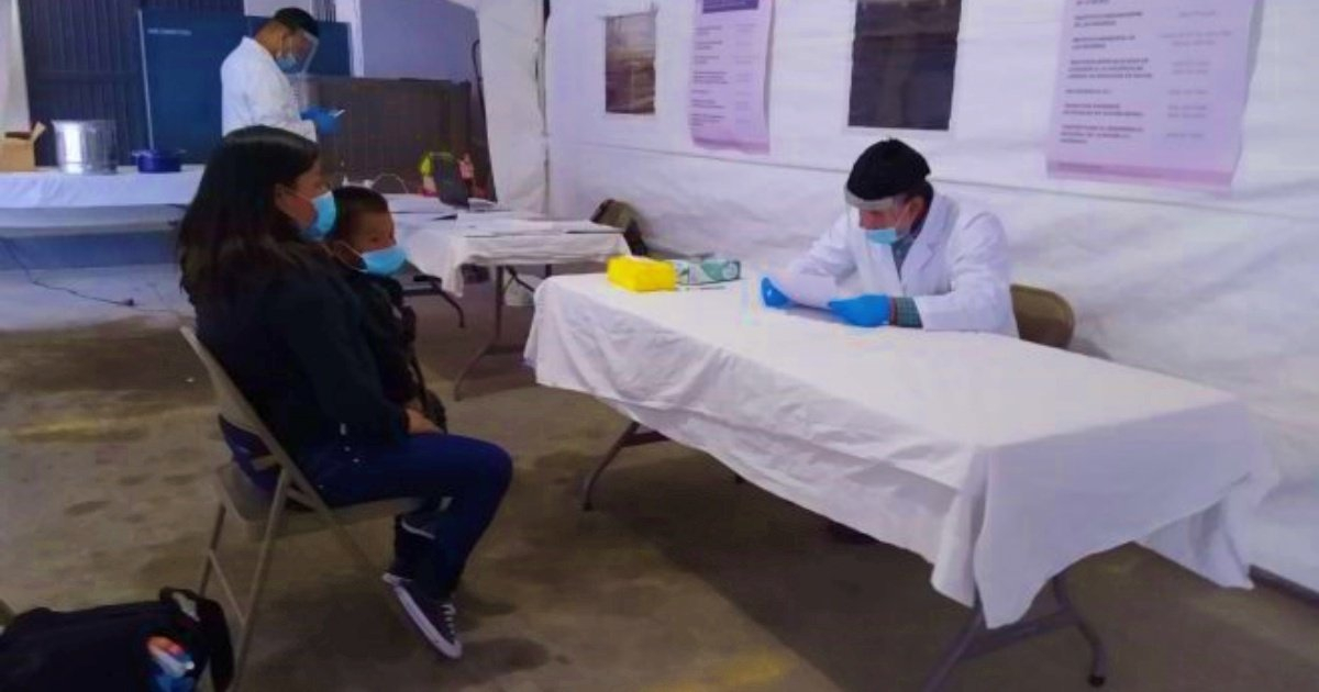 Médico atiende a pacientes en México. (imagen de archivo) © ONU México