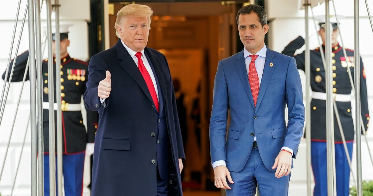 En febrero de 2020, Trump recibió a Guaidó en la Casa Blanca. © Reuters / Kevin Lamarque