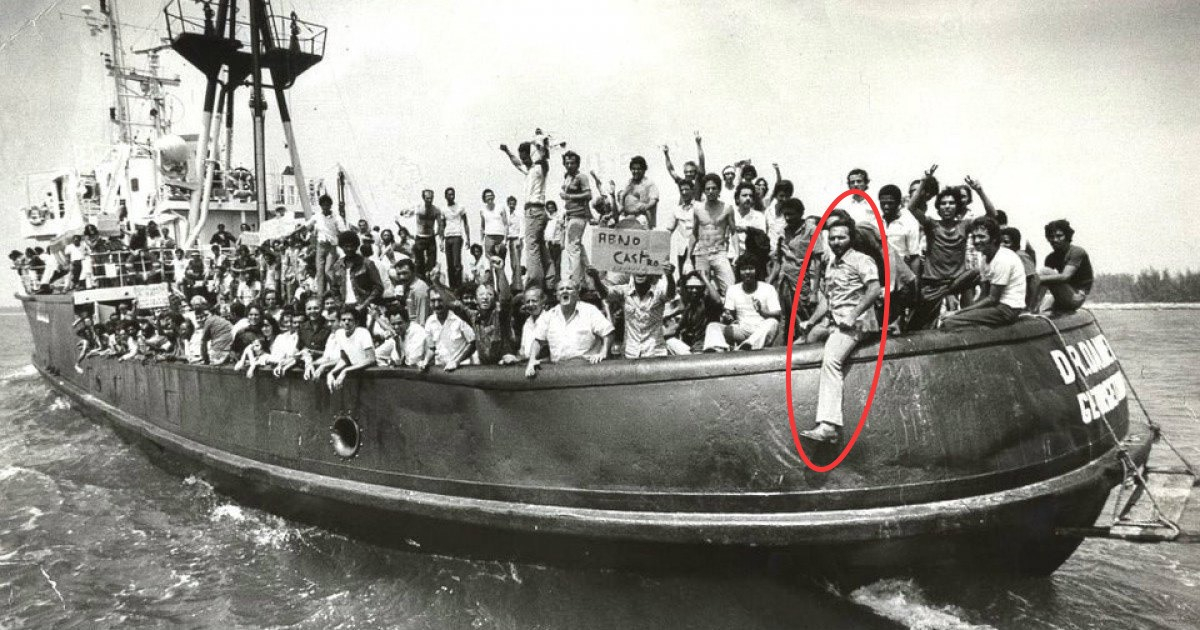 Circulado en rojo, Pedro Camacho a su llegada a Cayo Hueso en junio de 1980. © Cortesía Archivo del Mariel