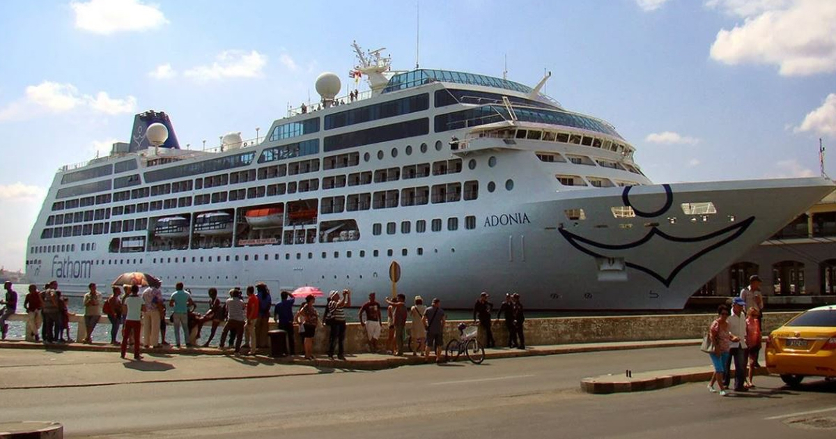 Crucero Adonia de Carnival en La Habana © CiberCuba