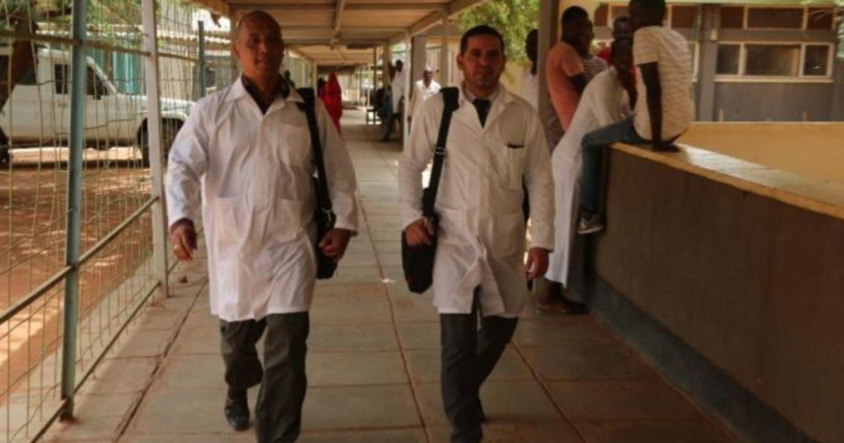 Los médicos cubanos secuestrados en Kenia, Assel Herrera y Landy Rodríguez. © ACN