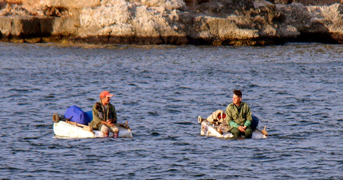 Pescadores cubanos. (imagen de archivo) © CiberCuba