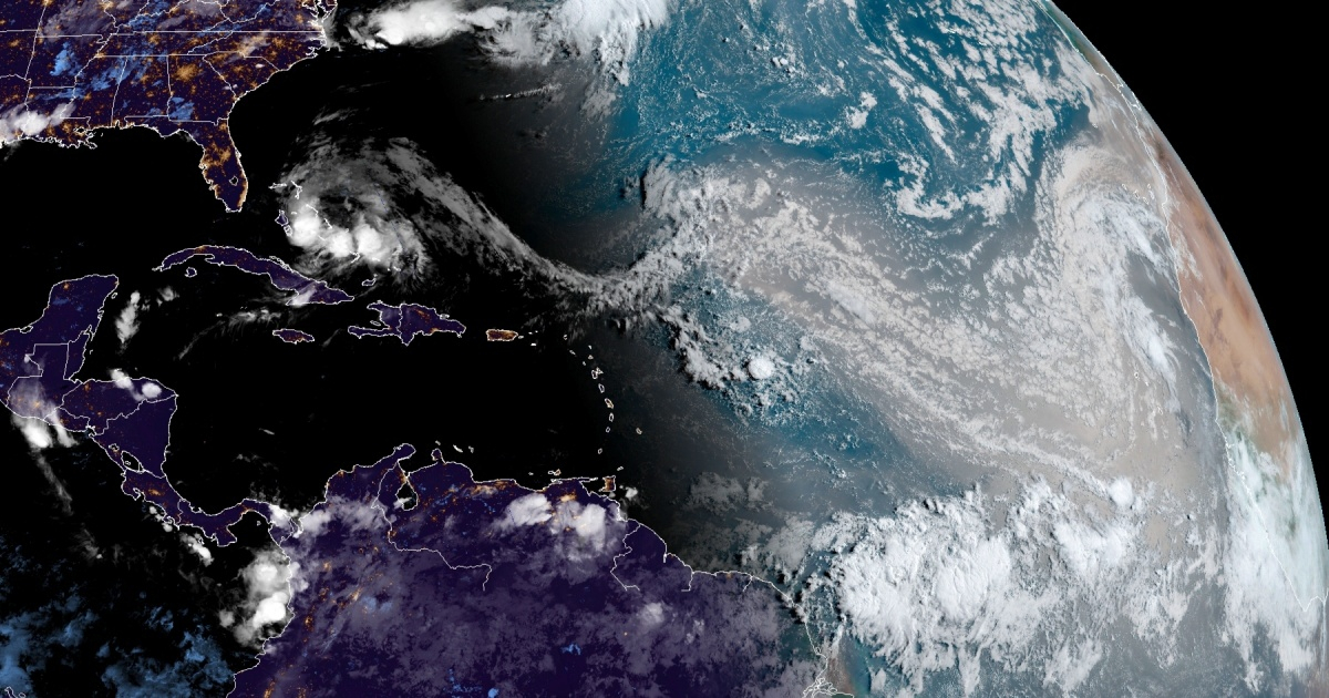 Vista satelital del Pacífico © NHC - NOAA