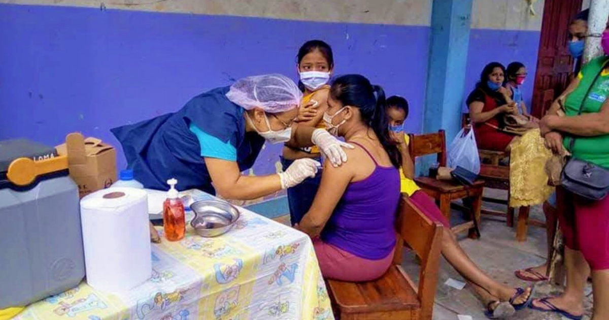 Vacunación en América Latina (imagen referencial) © OPS