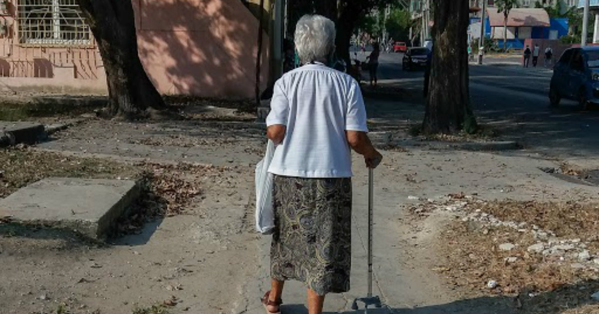 Abuela cubana, en una foto de archivo. © CiberCuba
