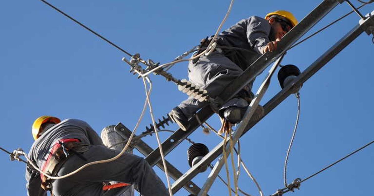 Trabajadores de la empresa eléctrica de La Habana © CNE