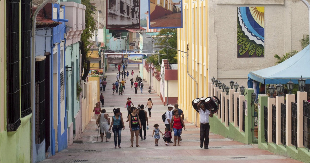 Calle de Santiago de Cuba © CiberCuba