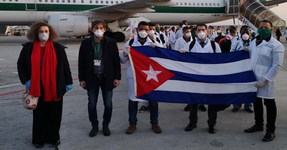 Médicos cubanos a su llegada a Italia. © Cubadebate/ Consulado de Cuba en Milán