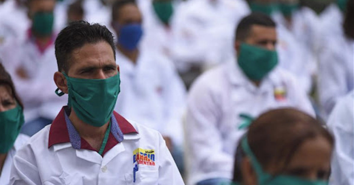 Médicos cubanos en Venezuela © Xinhua