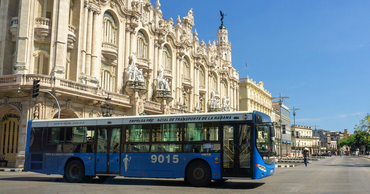 Transporte Público en La Habana (imagen referencial) © Cibercuba