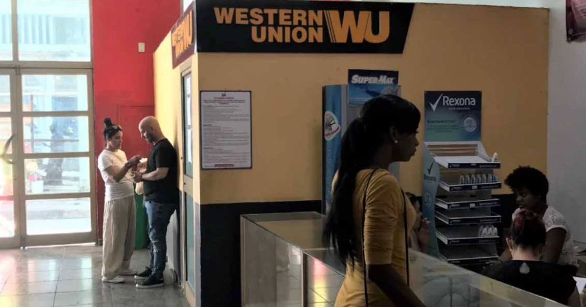 Sucursal de Western Union en La Habana. © CiberCuba