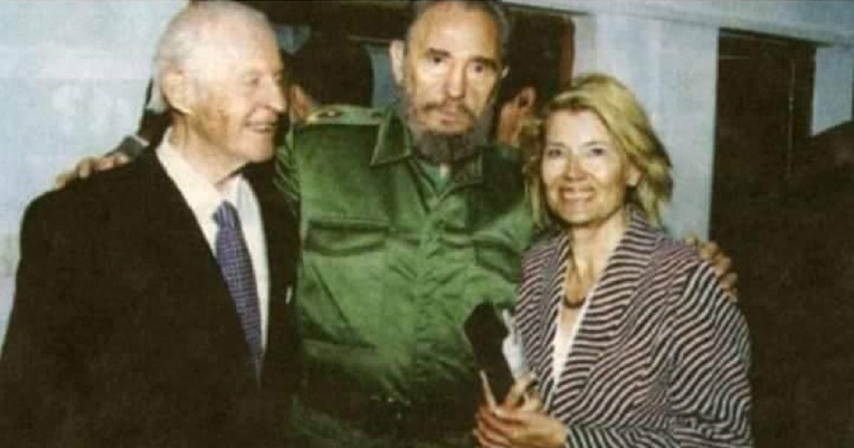 Thor Heyerdahl y su esposa Jacqueline Beer, junto a Castro © The Kon-Tiki Museum