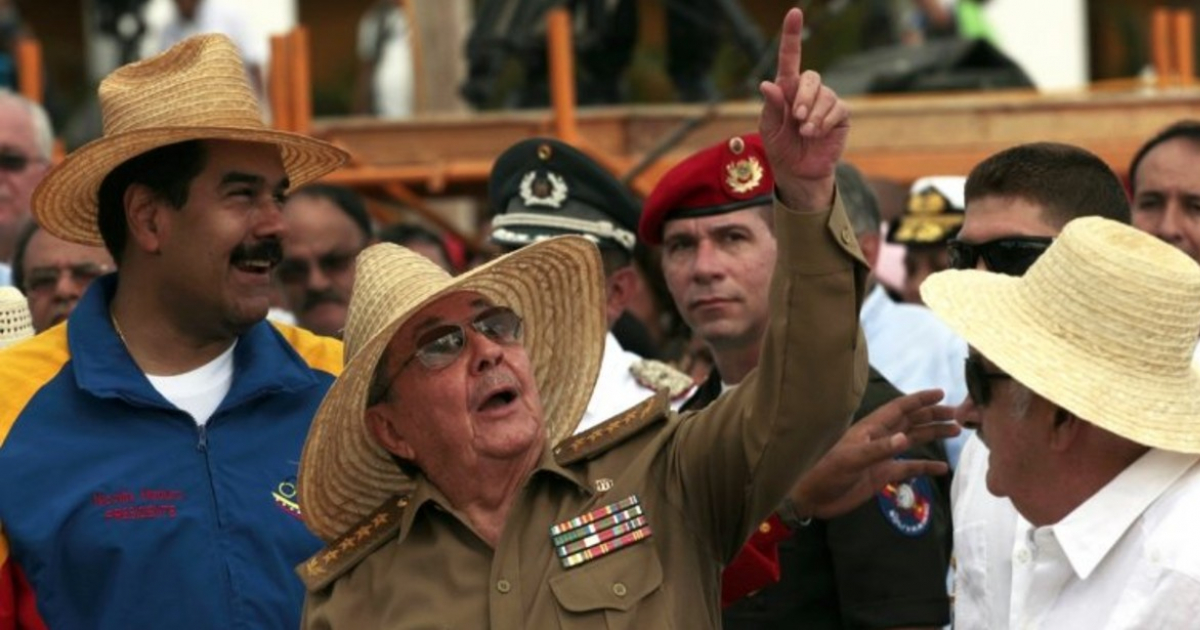 Raúl Castro y Nicolás Maduro © LinkedIn / Dr. Oliver Stuenkel