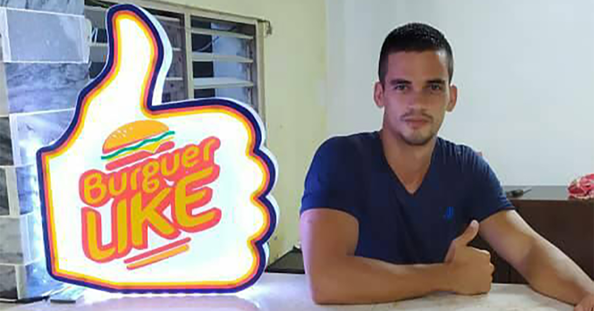Osmar Segura Sánchez, dueño de Burger Like © Facebook del negocio
