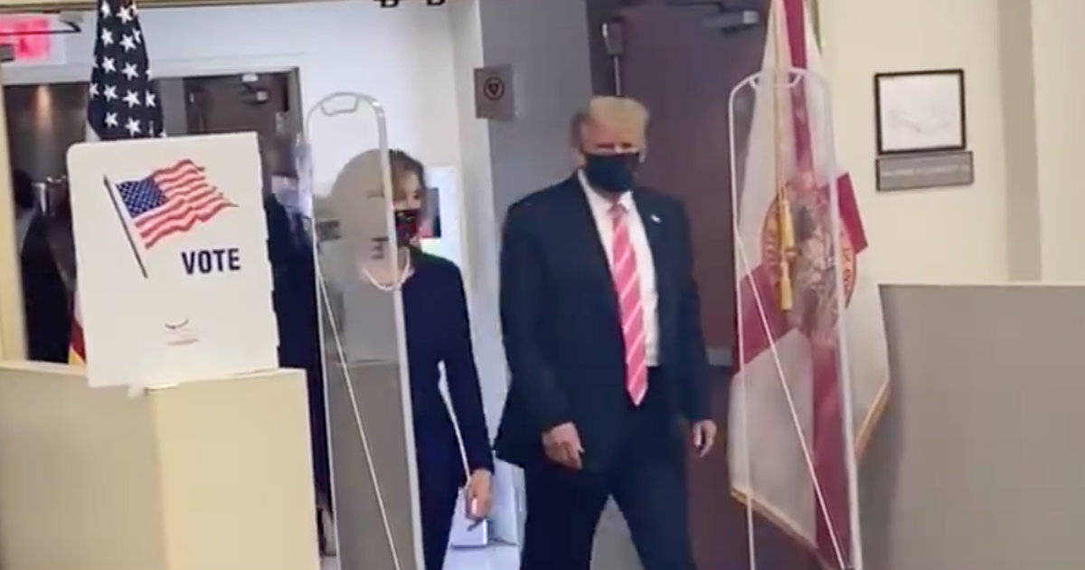 El presidente Donald Trump, entrando a votar en Florida. © Kayleigh McEnany / Twitter