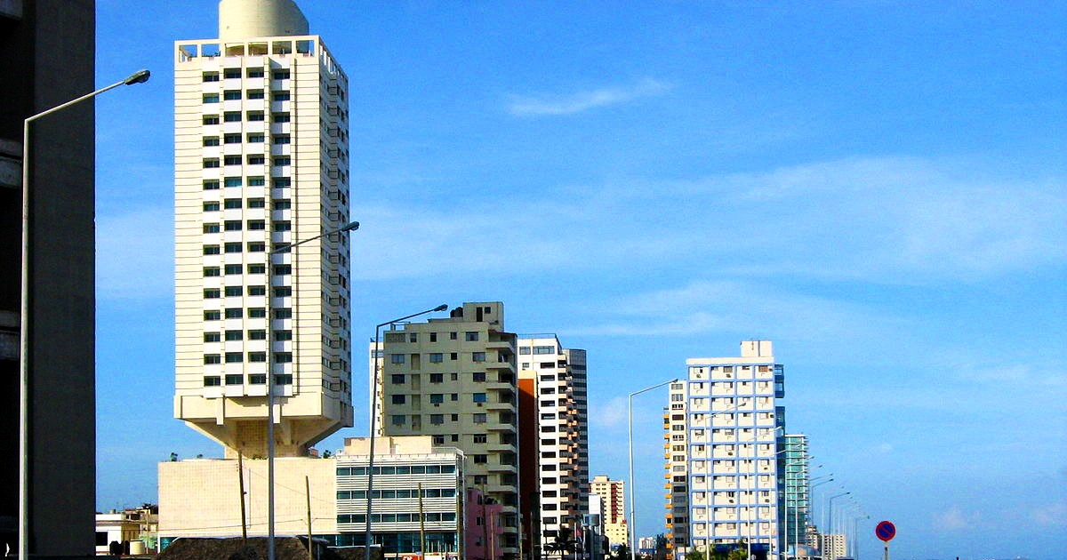 Edificios en el Malecón © Wikipedia