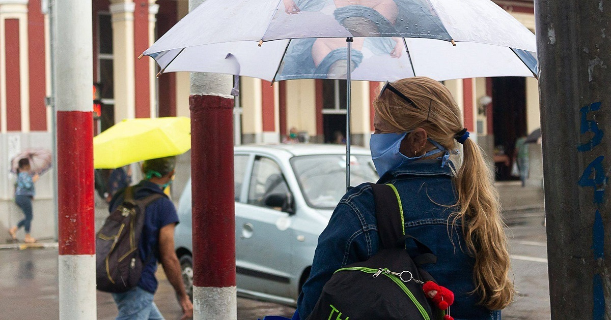 Lluvias en la ciudad de Pinar del Río por la tormenta tropical Eta. © Periódico Guerrillero / Facebook