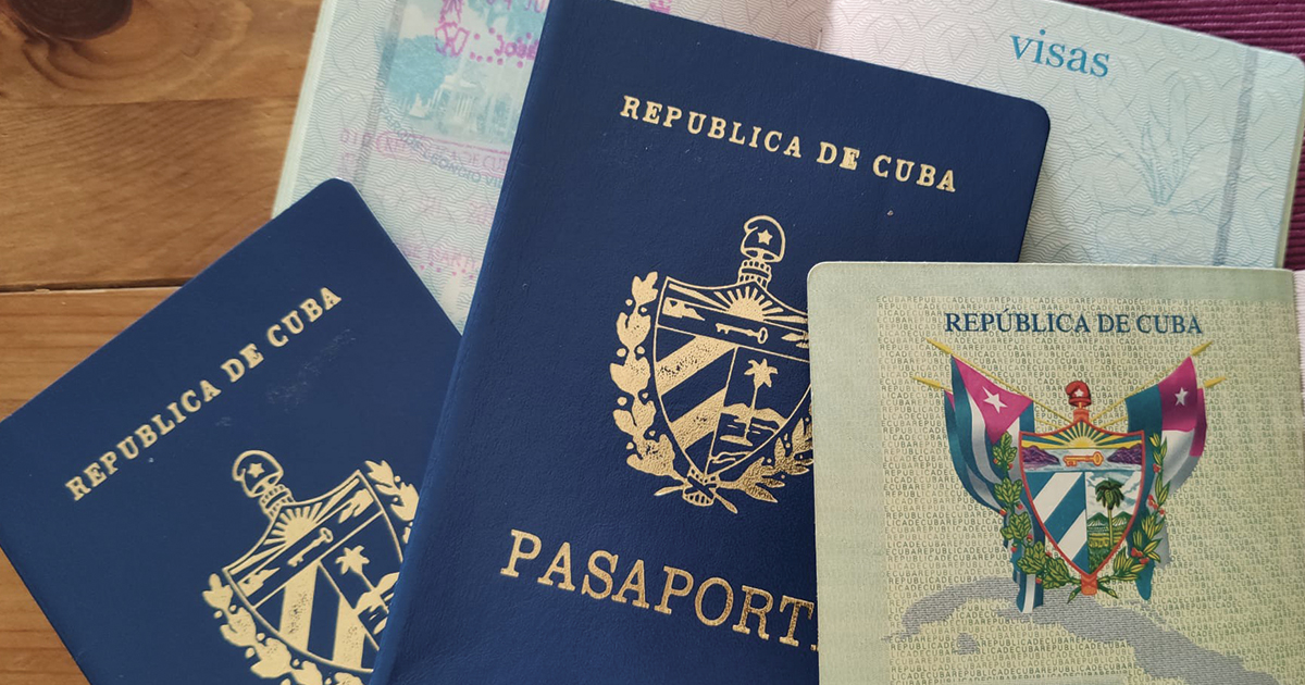 Pasaporte cubano © CiberCuba