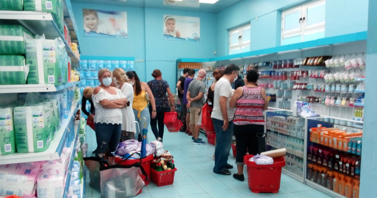 Tienda MLC en Cuba de productos de aseo © Twitter / Gabriel Perdomo 