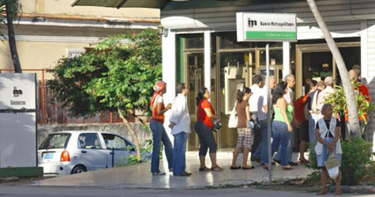 Sucursal de Banco Metropolitano de Cuba © Granma