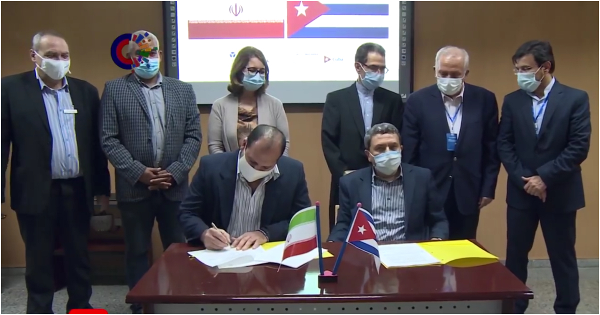 Autoridades cubanas e iraníes firman acuerdo conjunto para fabricar vacunas contra el Covid-19 © Canal Caribe/captura de pantalla
