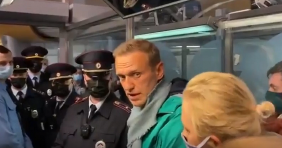 Momento en que Navalny es detenido en el aeropuerto © Twitter/ Fundación Lucha contra la Corrupción
