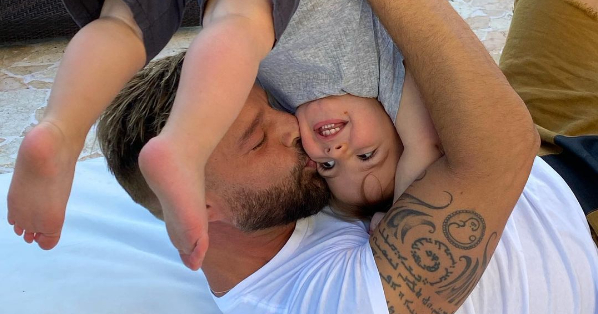 Ricky Martin con su hijo Renn © Instagram / Ricky Martin