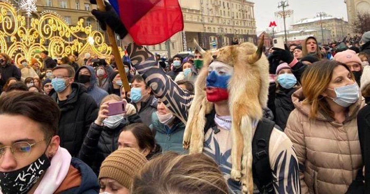 Manifestantes exigen la liberación de Aleksey Navalny en Rusia © Twitter / Büyük Türk Haber