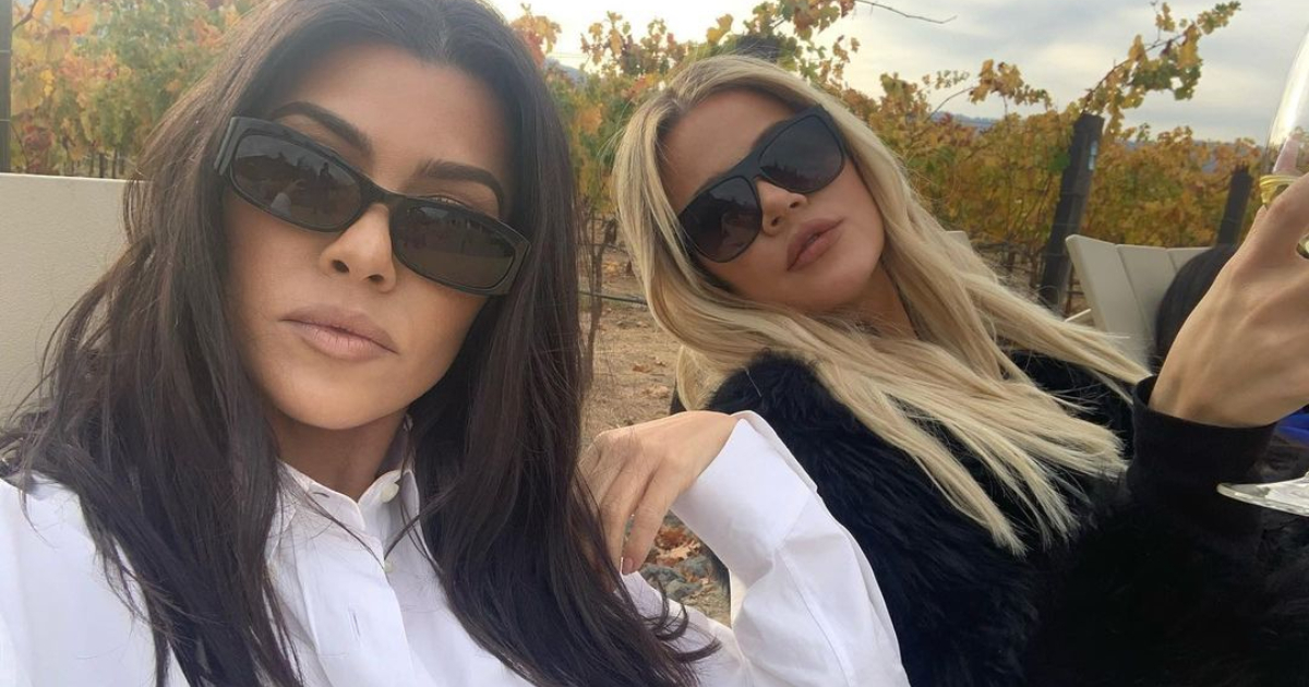 Kourtney y Khloé Kardashian © Instagram / Kourtney Kardashian 