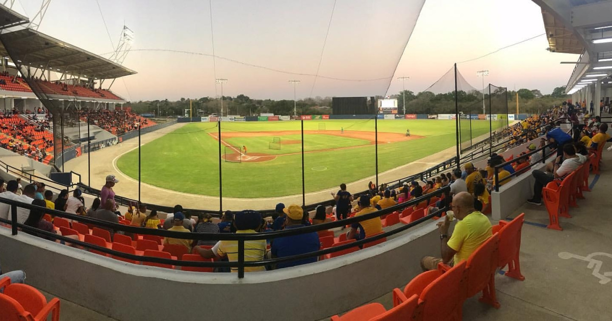 Estadio de béisbol en Panamá © Fedebeis/Twitter