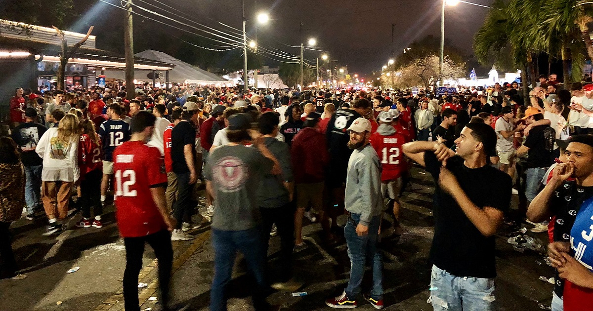 Fanáticos celebrando en la ciudad de Tampa © Twitter / Ryan Smith
