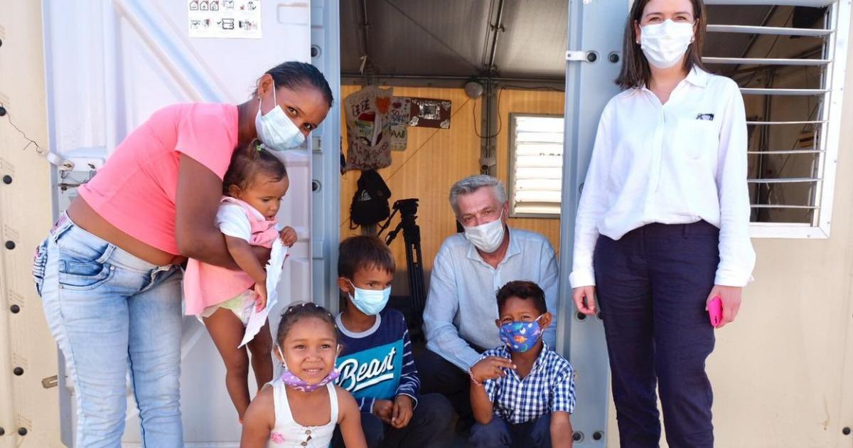 Filippo Grandi visita familia de inmigrantes venezolanos en Colombia © Twitter / Filippo Grandi 