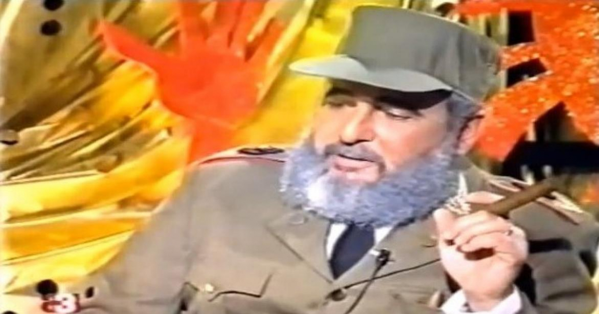 Antonio Meseguer en una imitación de Fidel Castro en la televisión local © Captura de video de YouTube de Ángel Luis PH