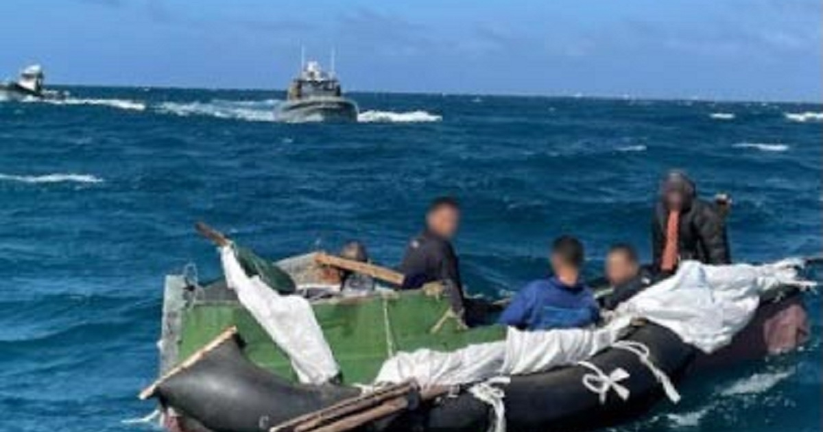 Balseros cubanos interceptados por la Guardia Costera de Estados Unidos. © Twitter / USCG