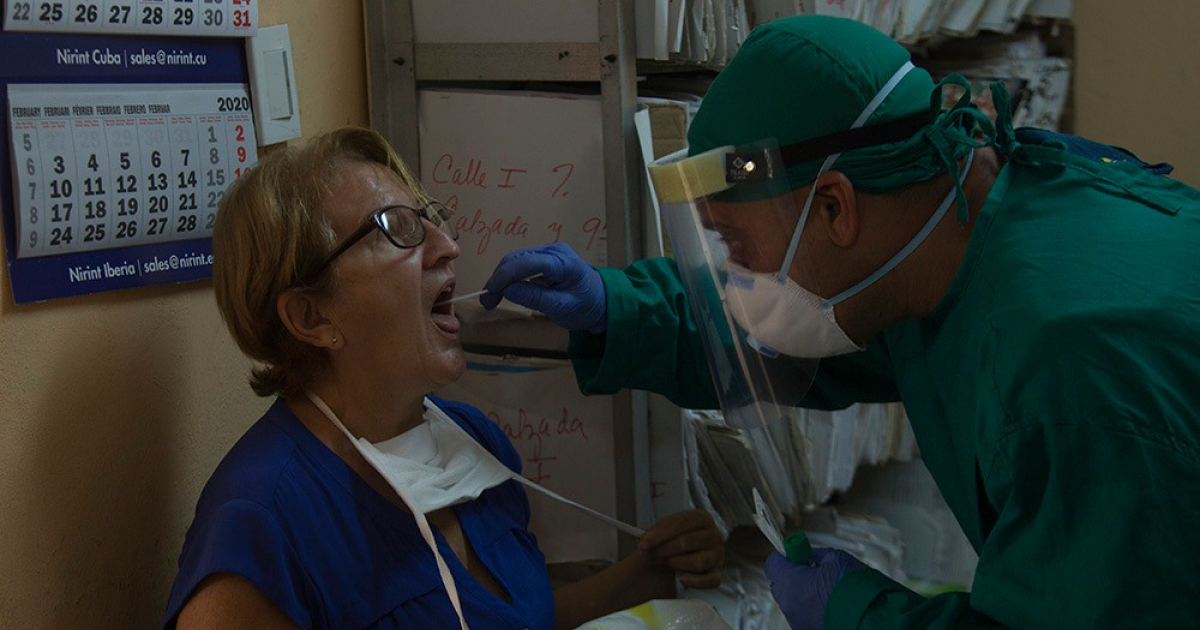 Salud en Cuba, prueba de la COVID-19 © Facebook / Ismael Francisco González Arceo