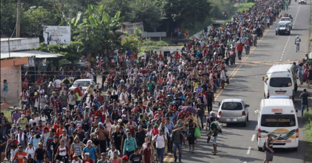Caravana de migrantes centroamericanos rumbo a EE.UU. © Wikimedia Commons 