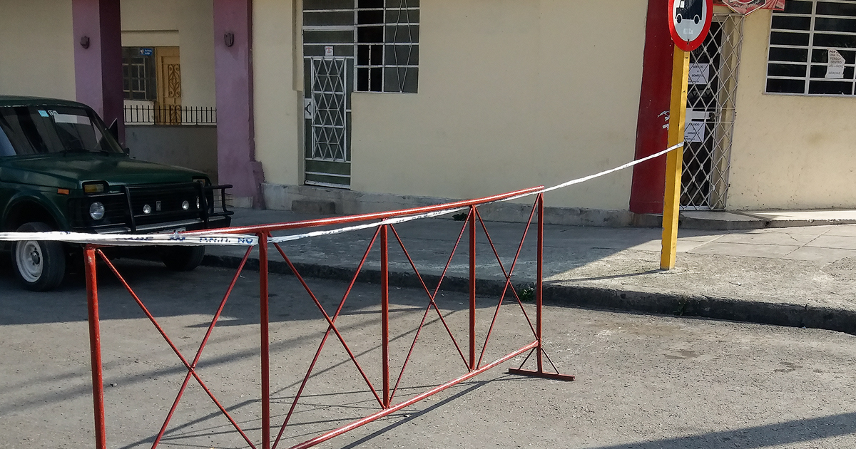 Calle cerrada por brote de coronavirus en Cuba © CiberCuba