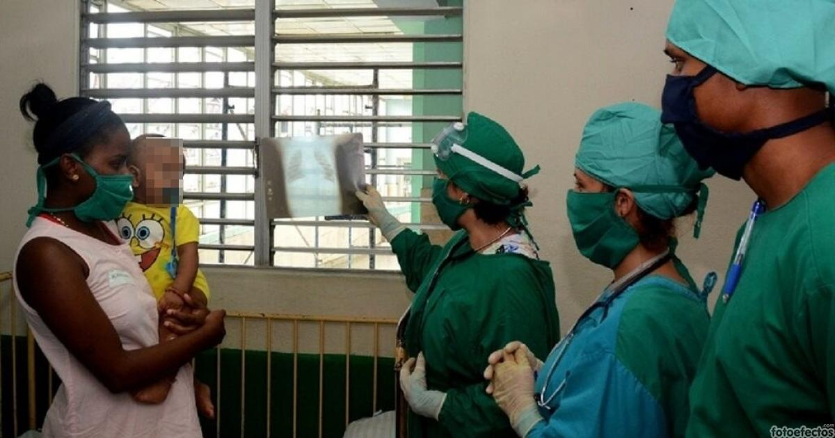 Bebé en hospital pediátrico de Cienfuegos (Imagen de referencia) © ACN / Modesto Gutiérrez