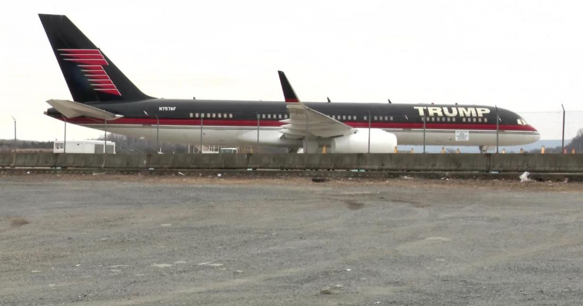 Imagen del avión abandonado en el aeropuerto de Stewart, NY © CNN