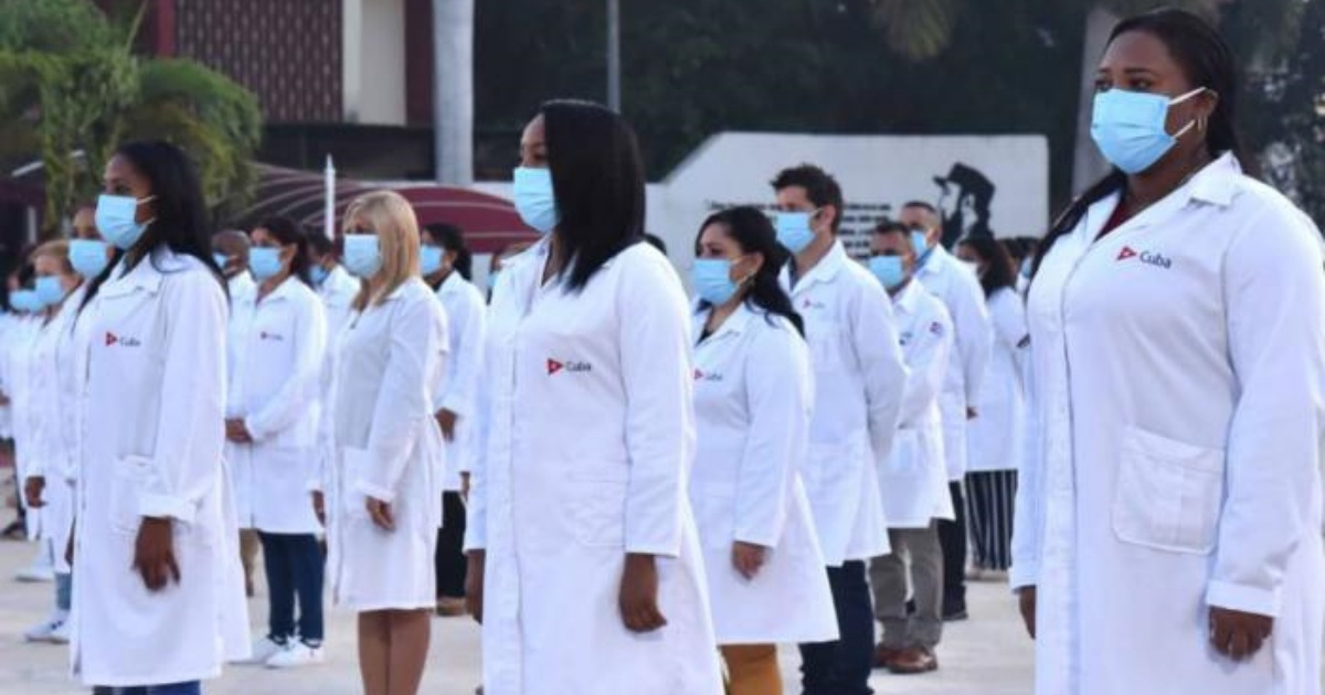 Médicos cubanos (referencia) © MINSAP